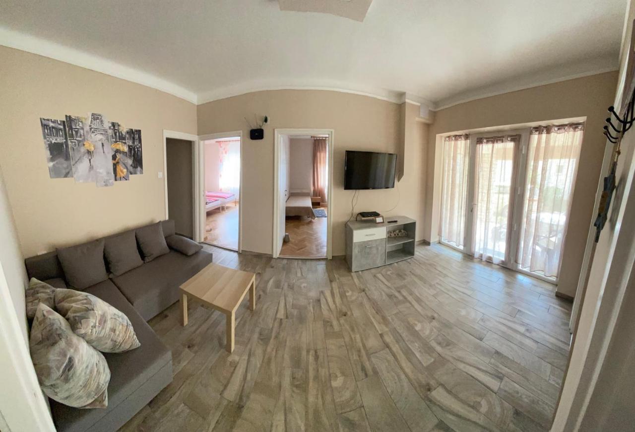 בלטונללה Edina Apartman מראה חיצוני תמונה